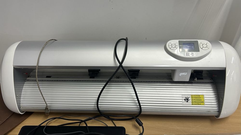 Продам режущий плоттер