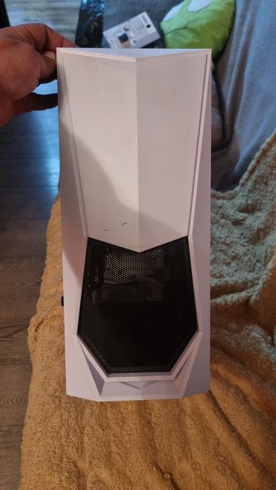 Carcasa PC 170lei
