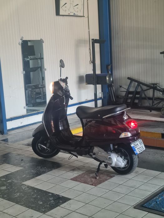 Piaggio Vespa LX - 125 cm / Impecabil