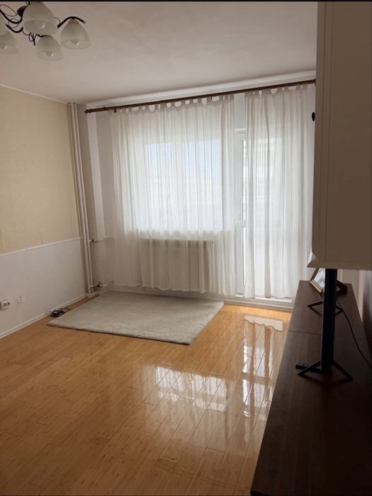Apartament 3 Camere Decomandat Renovat Vitan + 2 Balcoane