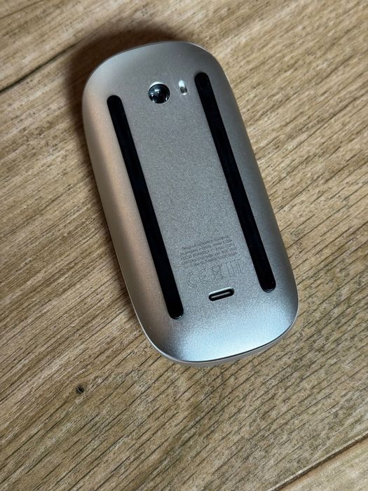 Apple Magic Mouse USB-C (Model 2024 - A3204) - Ca Nou