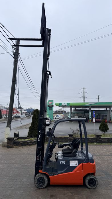 Toyota electrostivuitor 1,6 tone 2016