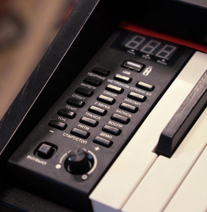 Цифровое пианино Lexington