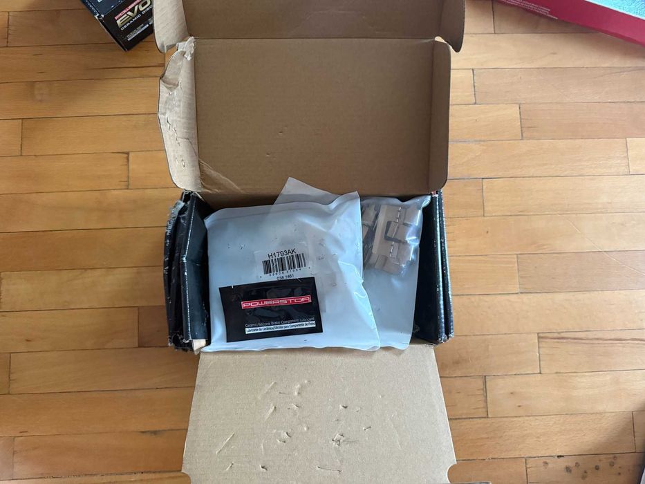 Керамични накладки POWER STOP Z23 за Ford Mustang 2015-2023