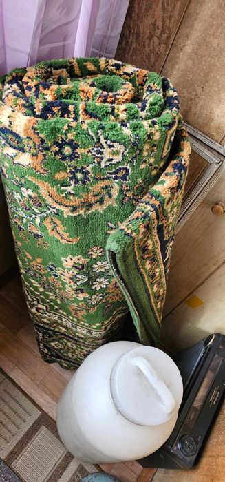 Ковер зеленый для дома