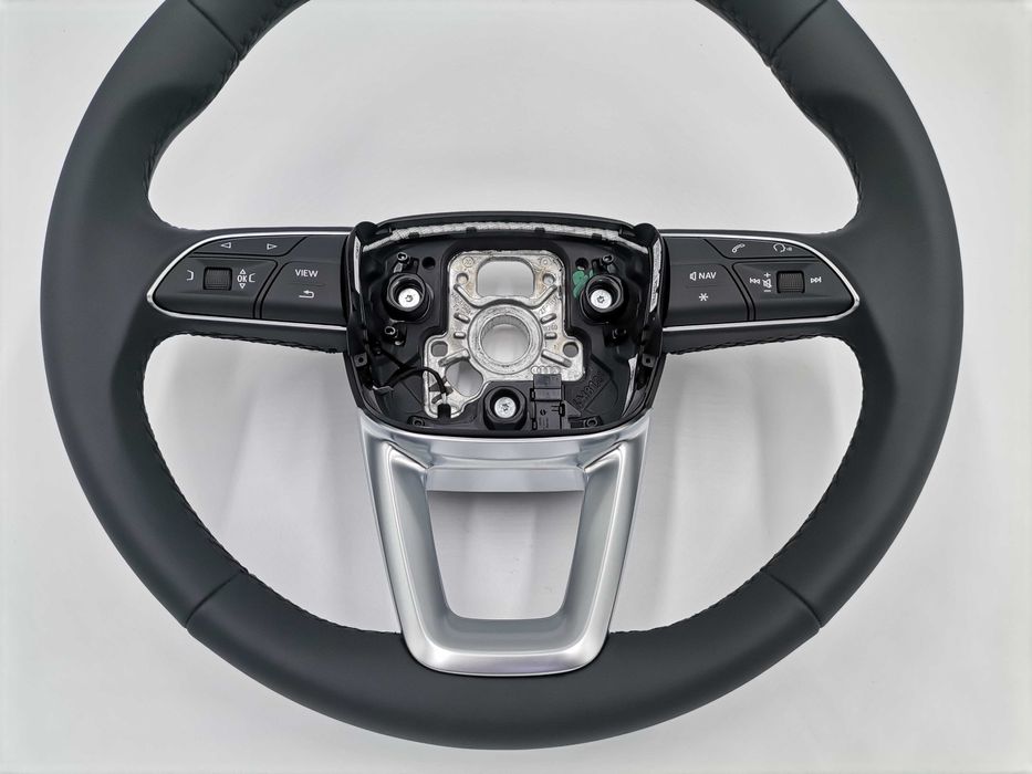 Нов Черен Кожен Волан Audi Q2 GA 81A 81A419091AE