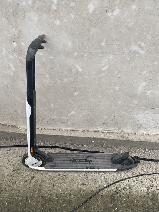 Trotineta electrica Ninebot Kickscooter AirT15