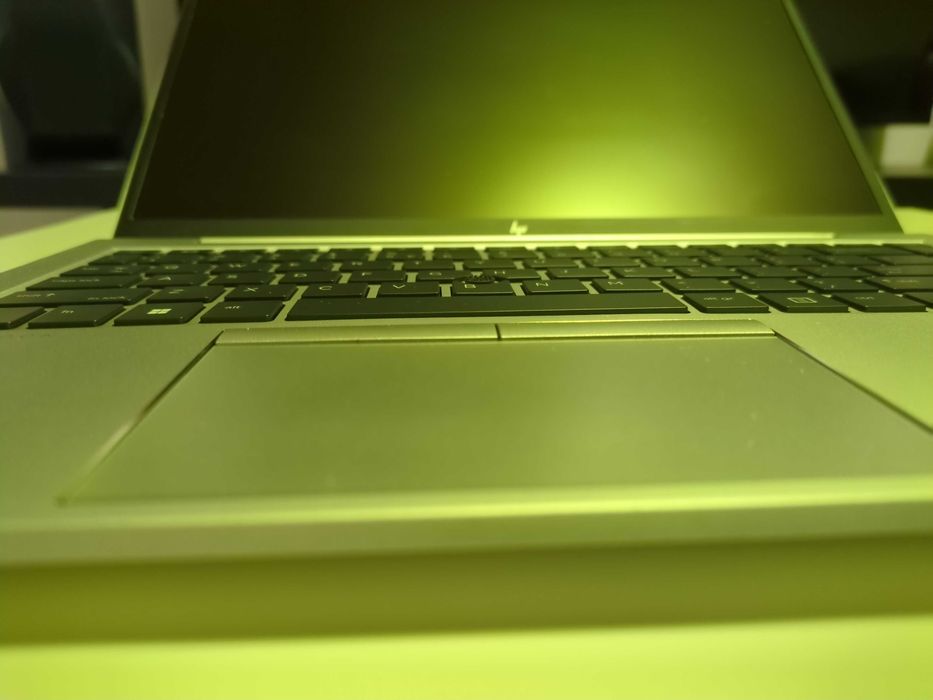 HP EliteBook 840 G8, i5 11th gen, 256SSD, 16GB RAM - перфектно състояние