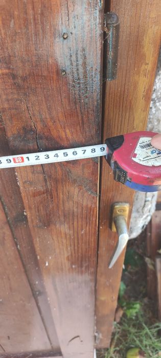 Дървена дограма в добро състояние