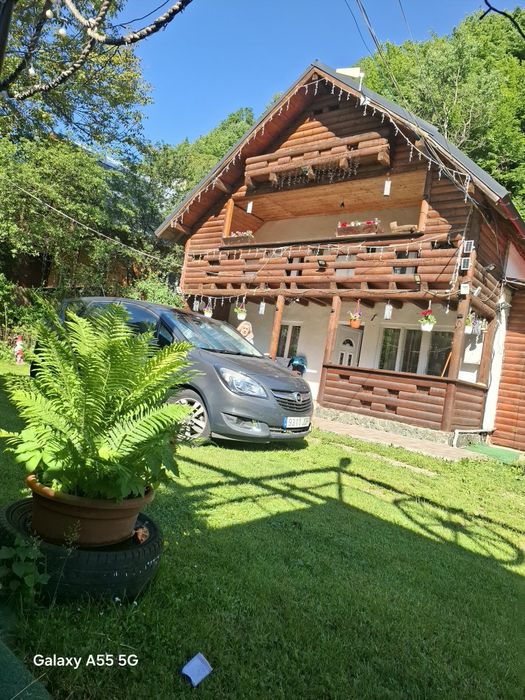 Cabana,zona Tarnita dupa coada lacului!!!