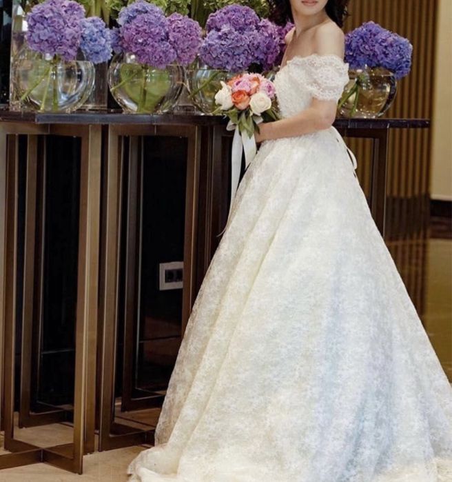 Свадебное платье