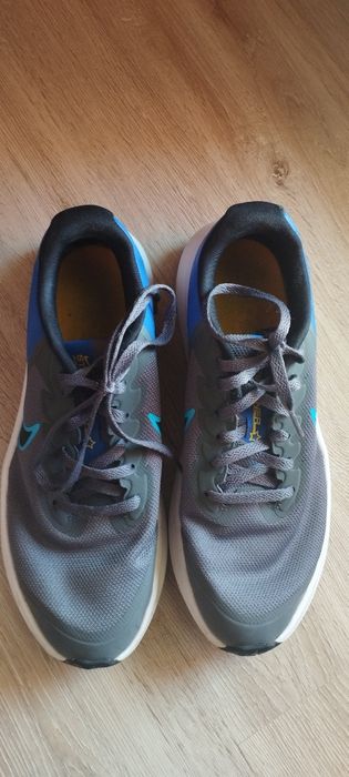 Nike маратонки запазени 38,5 за 30 евро