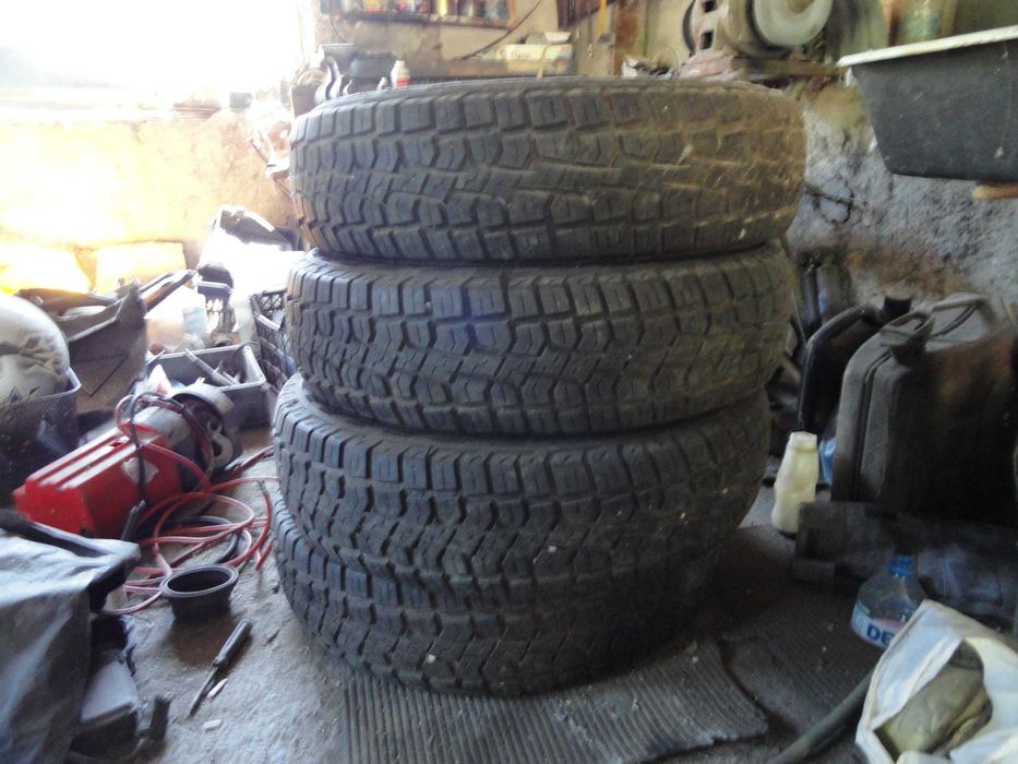 Гуми 205 80 16 Pirelli 4броя