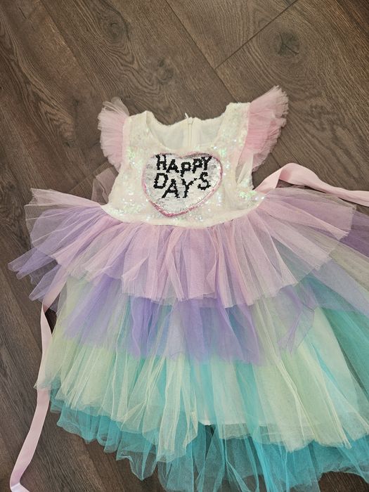 Нарядное платье на 2-3 года