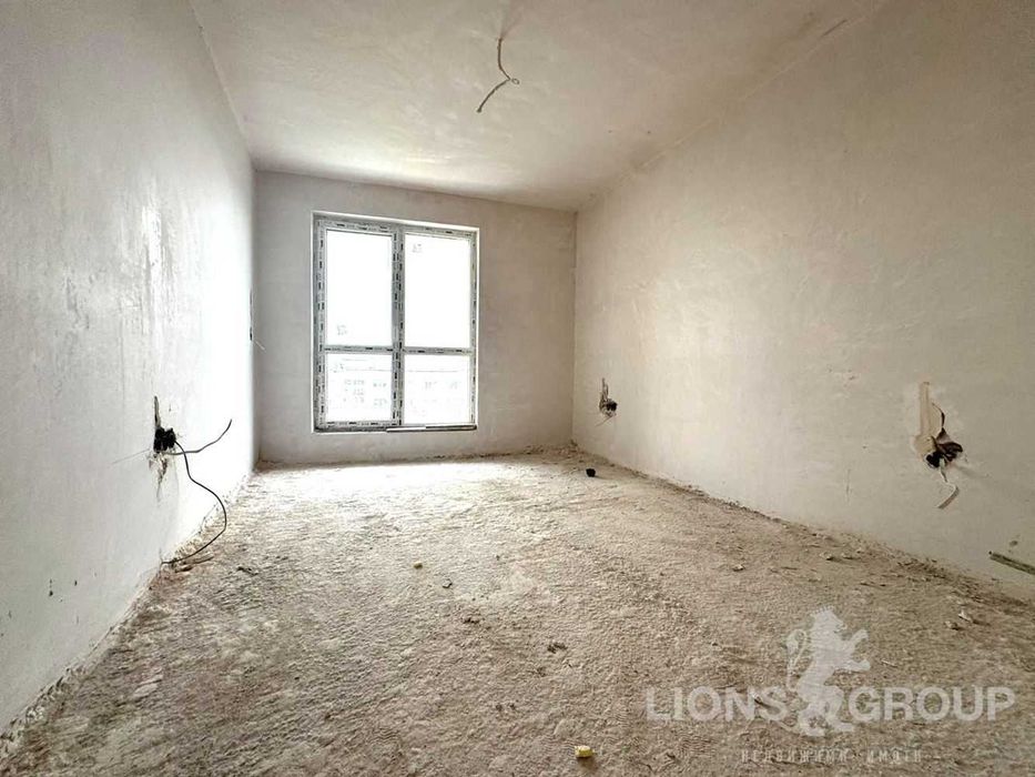 Продава се Тристаен апартамент в Варна, Левски - 98 кв.м за 1942 €/кв.м - Снимка #3