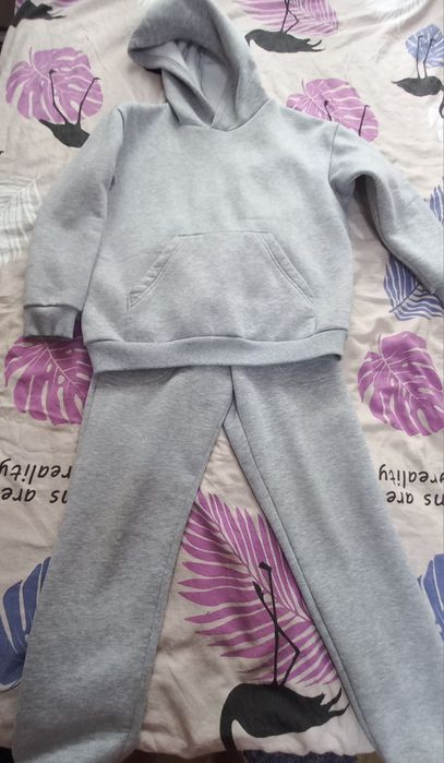 Продам  одежду разную