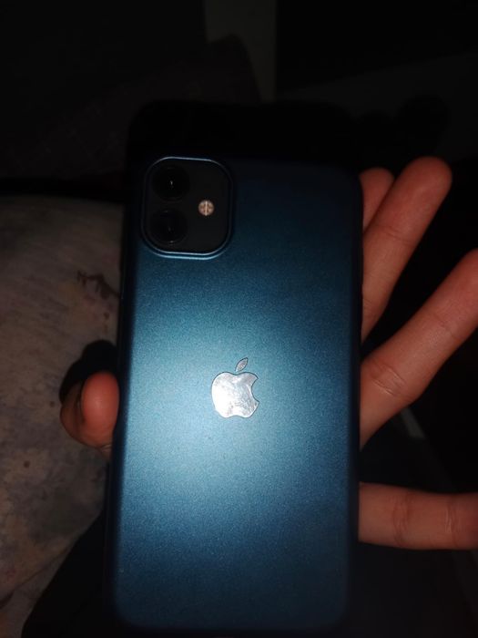 Айфон без сарапина