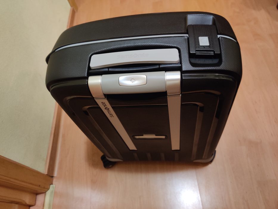 Troler cabină SAMSONITE Spinner S'Cure  55 cm negru