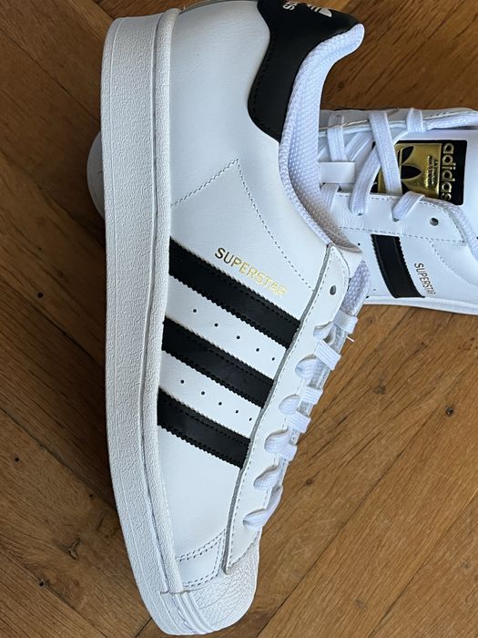 Adidas Superstar   43 1/3