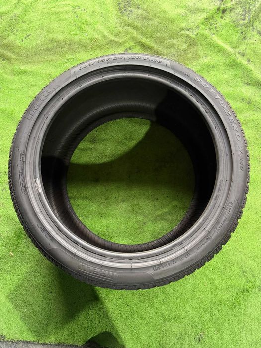 Anvelope iarnă 305/35/20 Pirelli