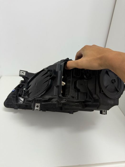 Vand Far Bmw Seria 6 F06 F12 F13