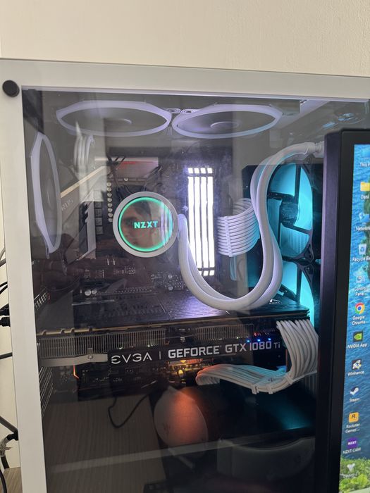 Setup Ryzen 7 3800X, 32GB RAM, GTX1080TI, 2 monitoare