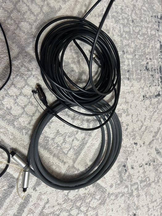 Продам колонки Edifier R2700