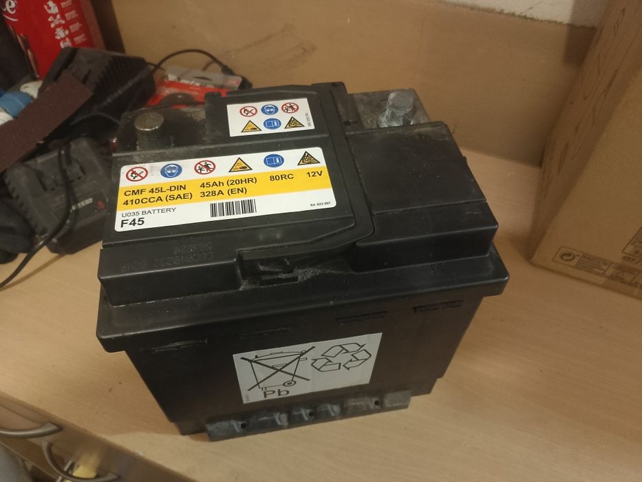 Акумулатор 12V  45 Ah