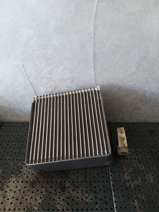 Radiator calorifer clima bord 1.4 b chevrolet kalos 96539652 42530240