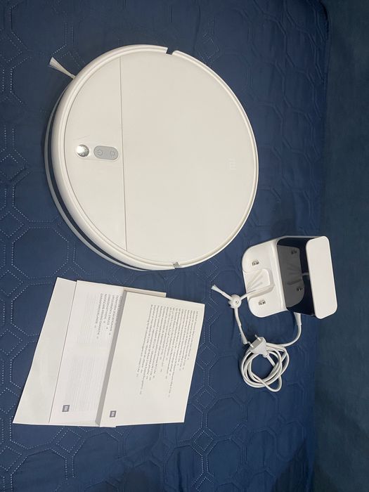 Продам робот пылесос в отличном состоянии