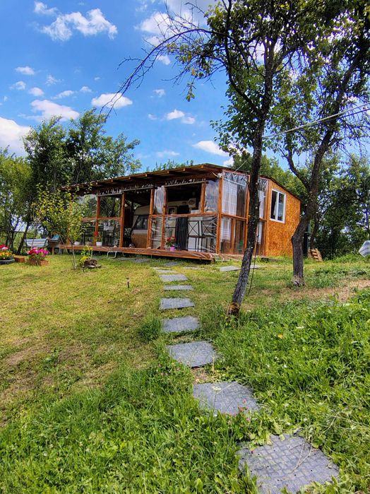 Zona munte  vând casă bătrânească teren 1177 entabulat plus 1600 m chitanța de mana