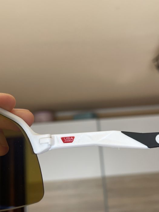 Oakley Sutro Lite