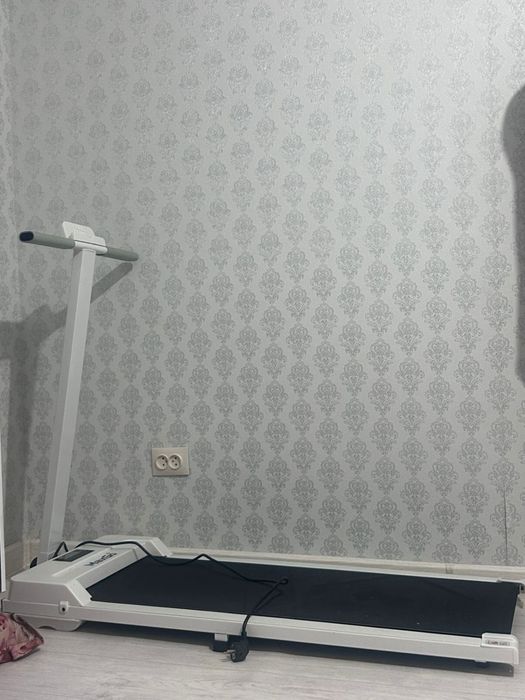 Продам беговую дорожку