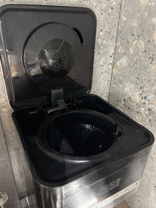 Кофеварка отличная BRAUN