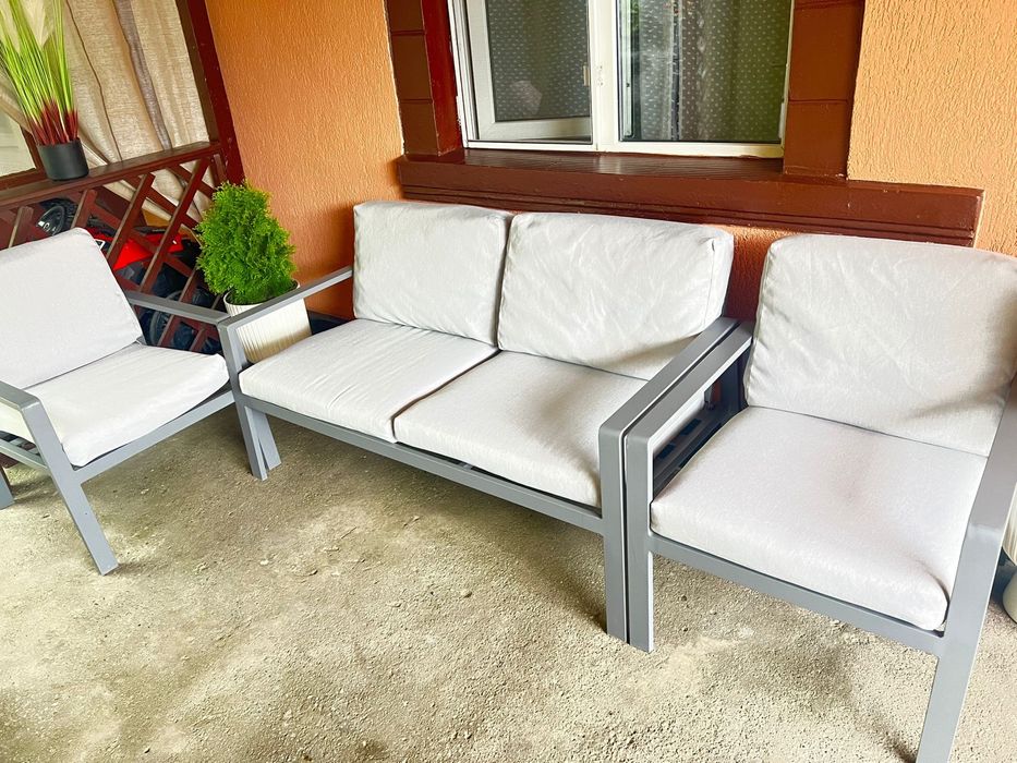 Canapele de gradina