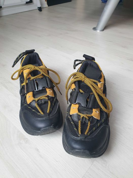 Pantofi sport marimea 36