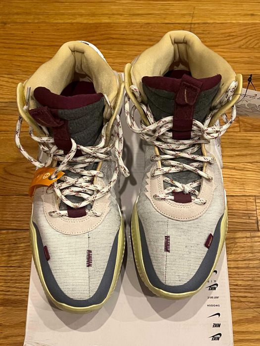 Adidasi noi cu etichetă