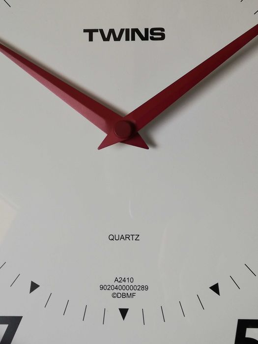 Ceas de perete austriac Twins, 25 cm, mecanism quartz premium Deli