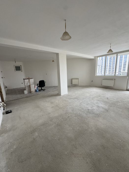 Тристаен Младост 4