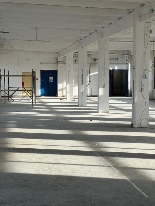 Închiriez spatiu proprietar 614 mp(vizavi de proiectul Rivus)