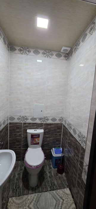 2 xonalik kv yoshlar markazini orqasidan