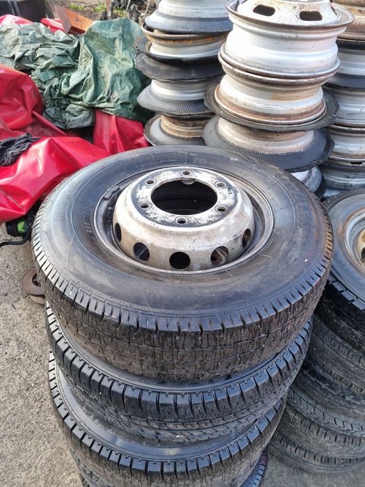 Vând jante de iveco daily, Nissan atleon, Renault mitubiisi cantar. ,