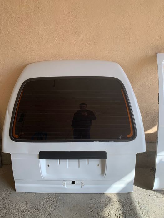 Дамас эшиклари ва уриндиклари сотилади