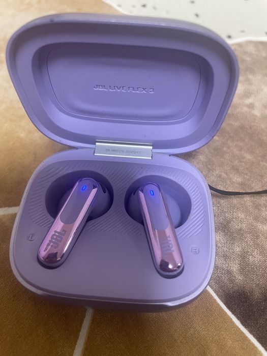Jbl live fiex 3 слушалки в цвят лилав