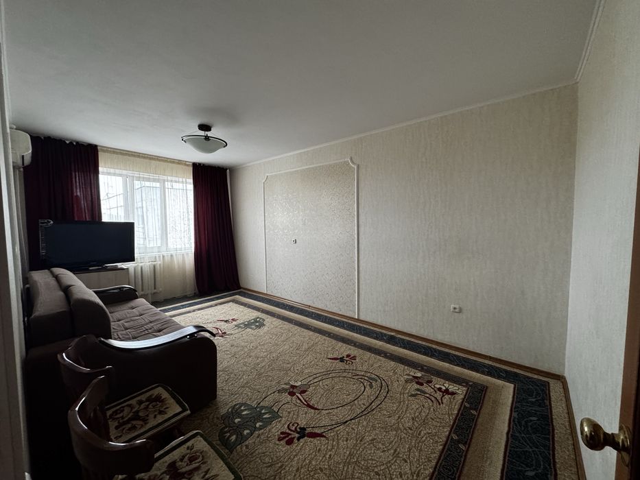 Продам 2 комн.квартиру на Космосе