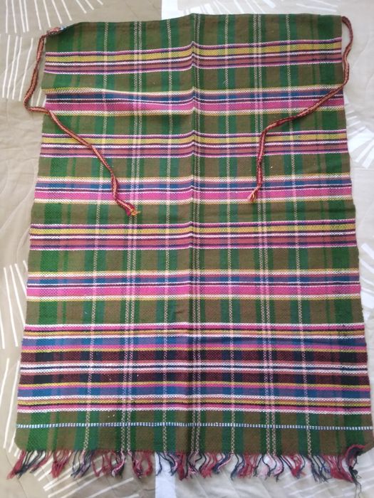 Престилки за народни носии вълнени.