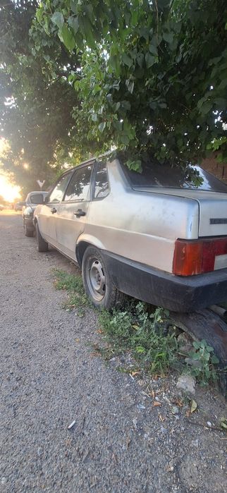 Продам машину ваз 99