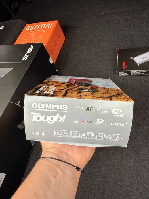 aparat foto compact robust Olympus Tough TG-4. Subacvatic