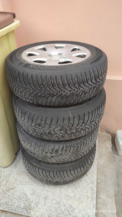 Джанти Audi 15" 5x112 с Зимни Гуми Hankook Winter i*cept RS2