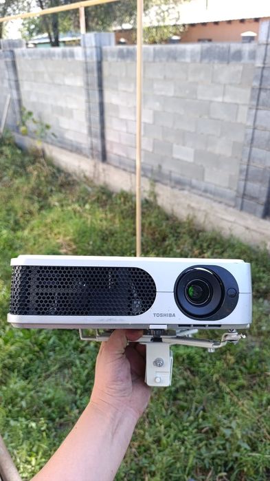 продам проектор Toshiba